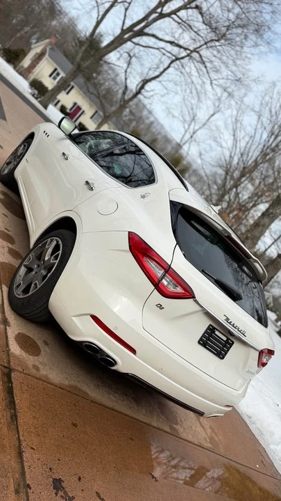 2018 Maserati Levante - Image 4 of 12