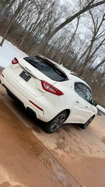 2018 Maserati Levante - Image 3 of 12
