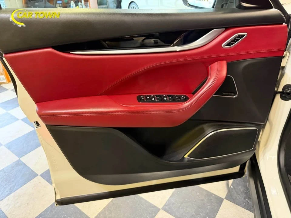 2018 Maserati Levante - Image 9 of 10