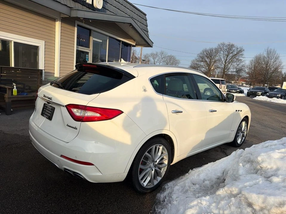 2018 Maserati Levante - Image 4 of 20