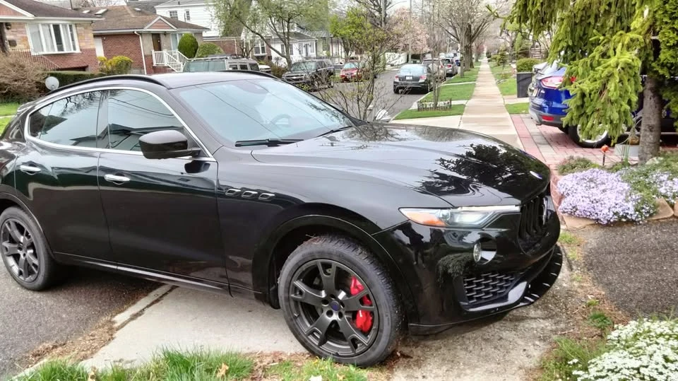 2018 Maserati Levante - Image 2 of 9
