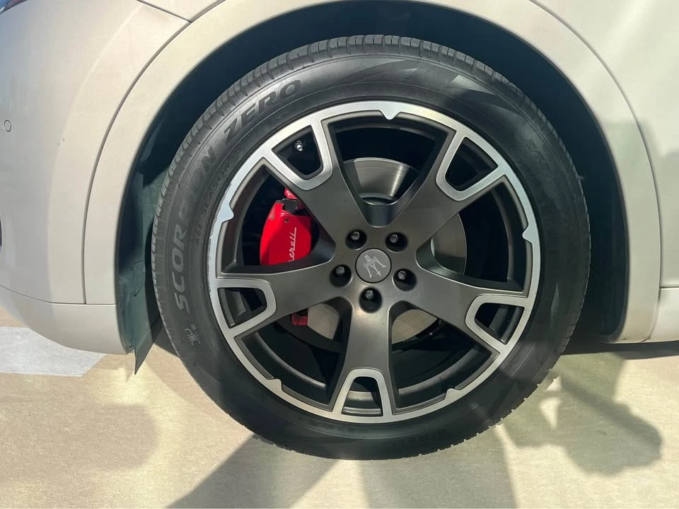 2018 Maserati Levante - Image 4 of 20