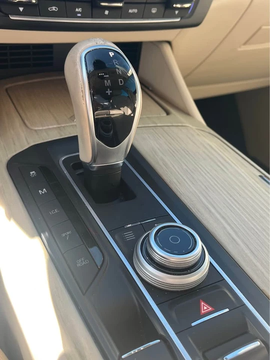 2018 Maserati Levante - Image 9 of 20
