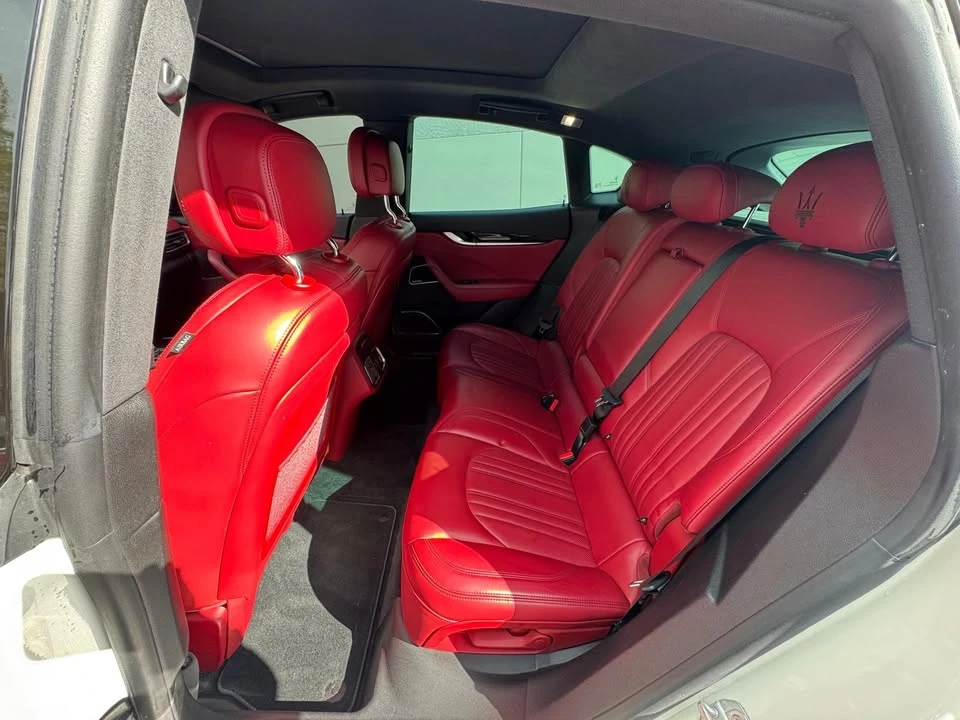 2018 Maserati Levante - Image 4 of 20