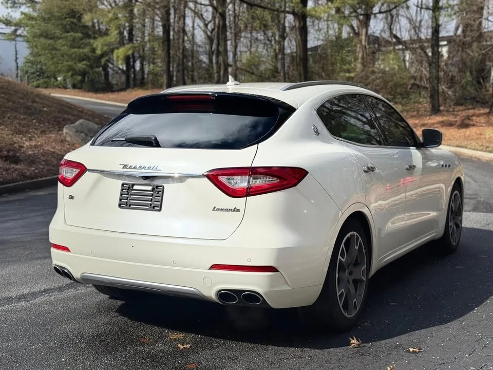 2018 Maserati Levante - Image 2 of 20