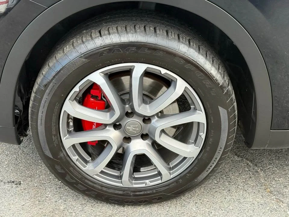 2018 Maserati Levante - Image 6 of 19