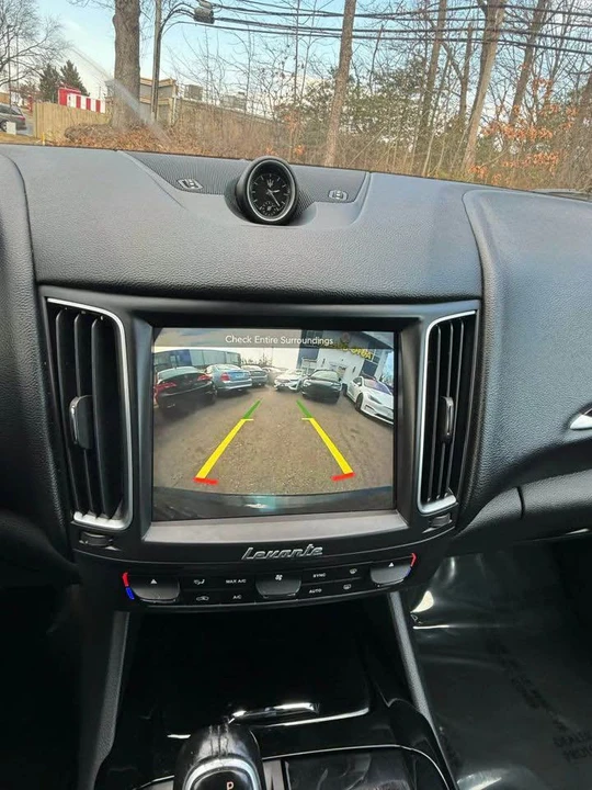 2018 Maserati Levante - Image 18 of 19