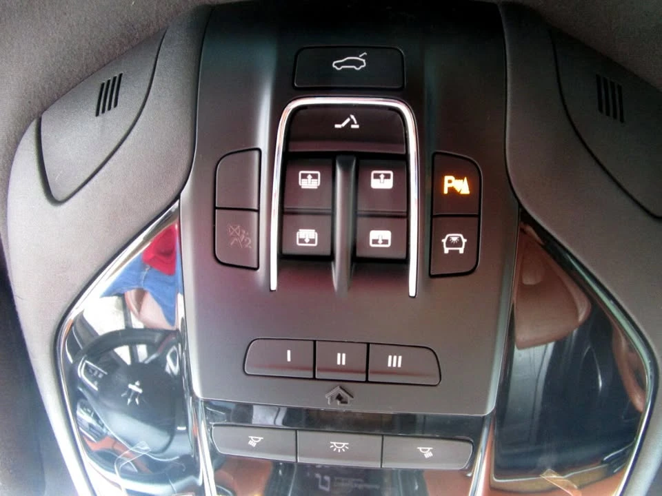 2018 Maserati Levante - Image 15 of 20