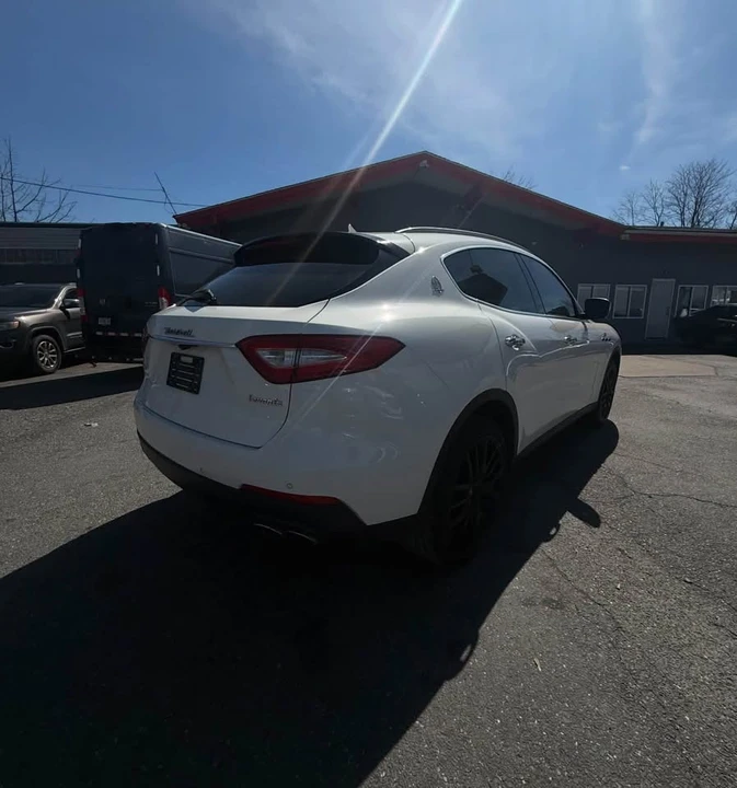 2018 Maserati Levante - Image 7 of 10