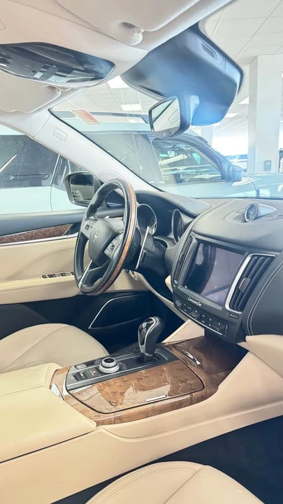 2018 Maserati Levante - Image 3 of 5