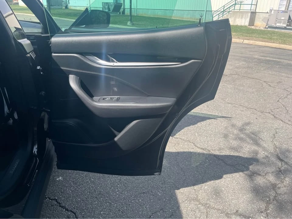 2018 Maserati Levante - Image 9 of 14
