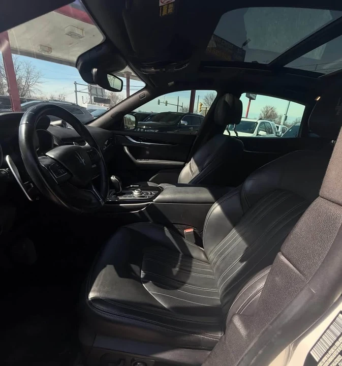 2018 Maserati Levante - Image 2 of 10