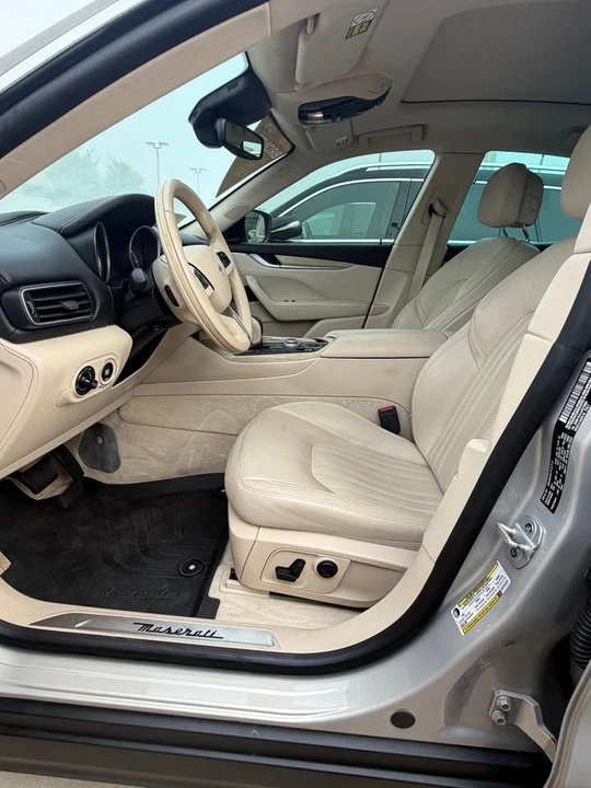 2018 Maserati Levante - Image 6 of 10