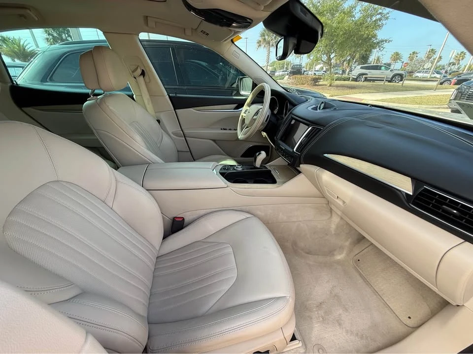 2018 Maserati Levante - Image 5 of 7