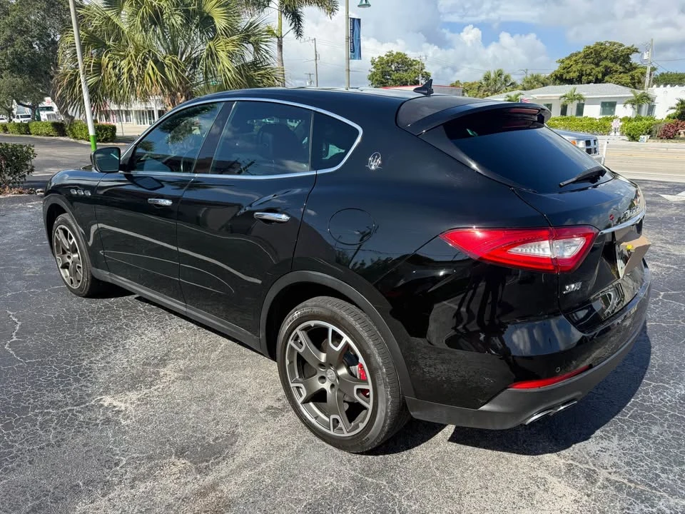 2018 Maserati Levante - Image 7 of 20