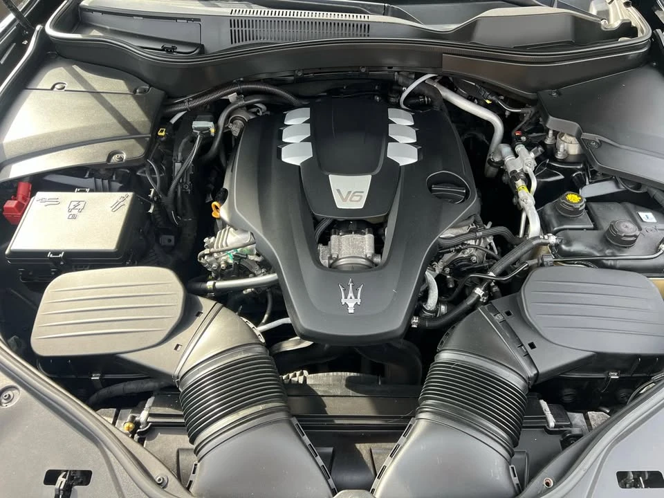2018 Maserati Levante - Image 16 of 18