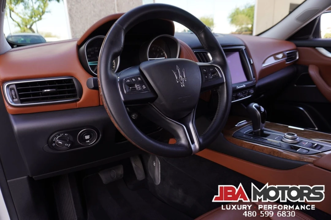 2018 Maserati Levante - Image 5 of 12