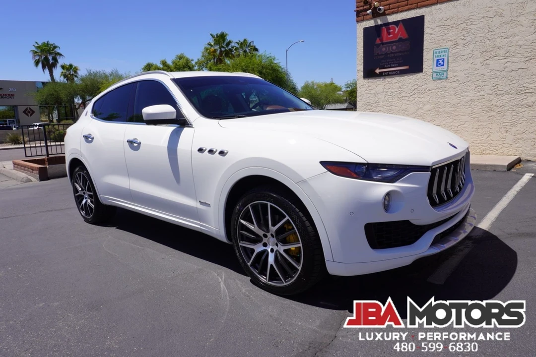 2018 Maserati Levante - Image 2 of 12