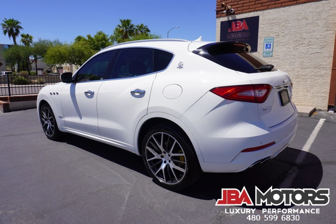 2018 Maserati Levante - Image 4 of 12