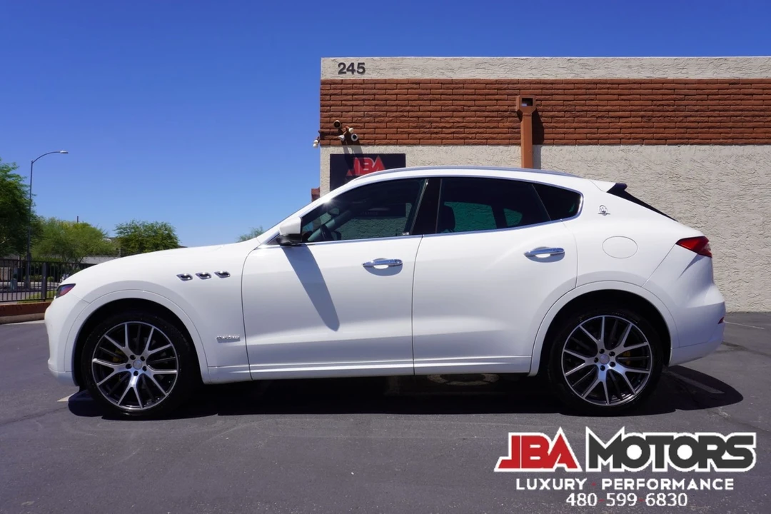 2018 Maserati Levante - Image 9 of 12