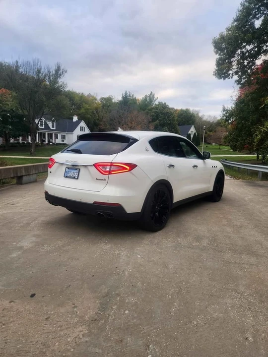 2018 Maserati Levante - Image 4 of 11