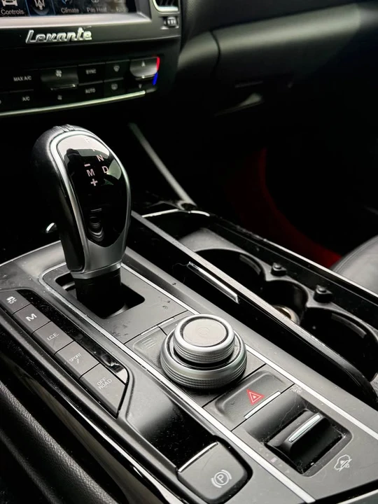 2018 Maserati Levante - Image 12 of 14