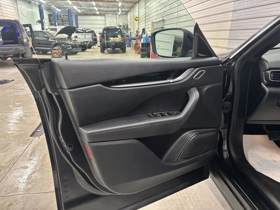 2018 Maserati Levante - Image 7 of 20