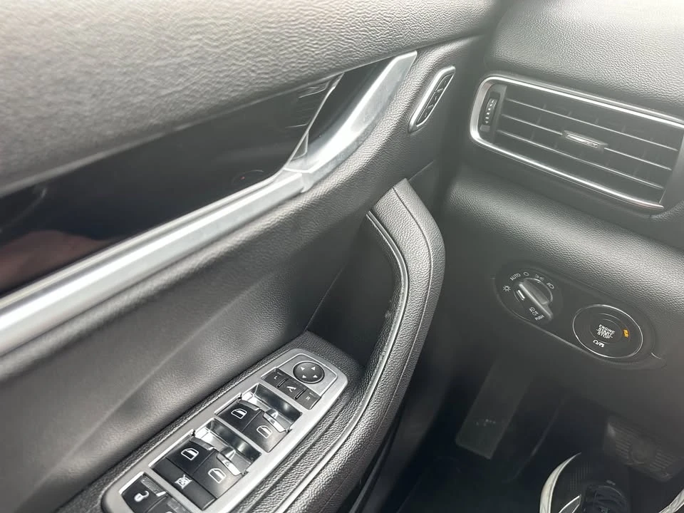 2018 Maserati Levante - Image 14 of 20