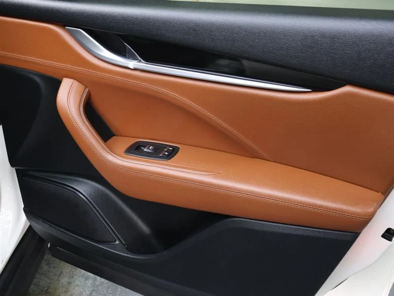 2018 Maserati Levante - Image 10 of 19