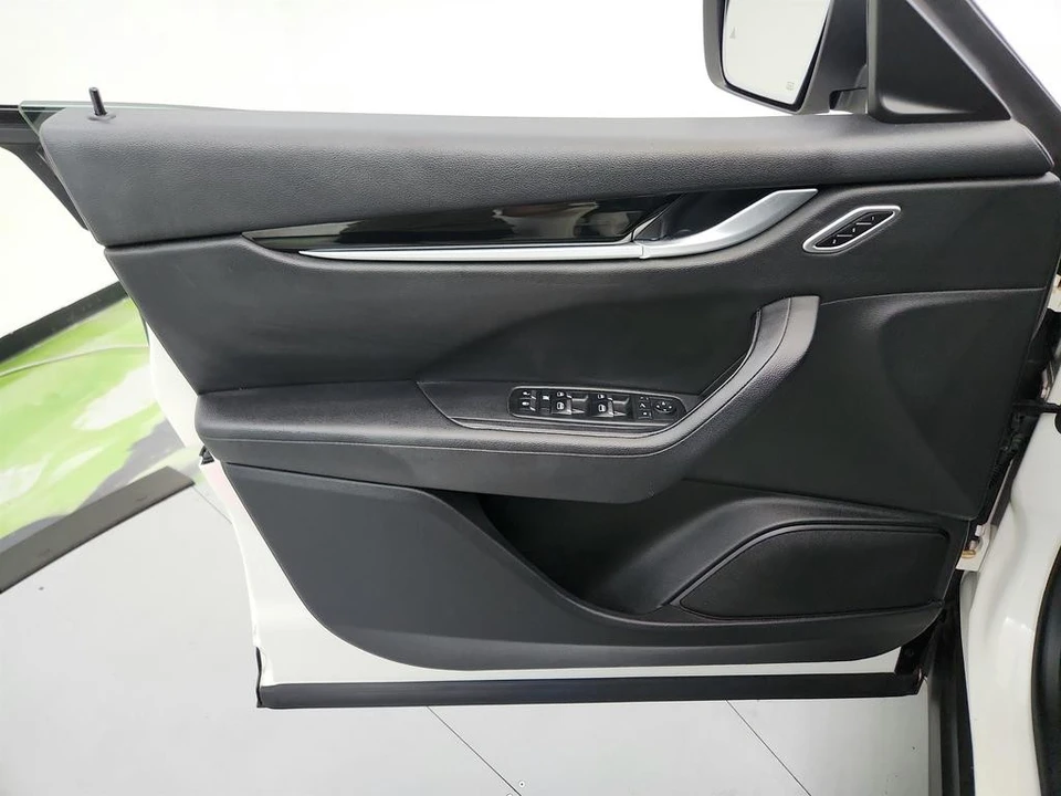 2018 Maserati Levante - Image 21 of 21