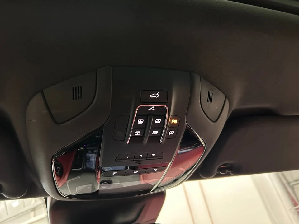 2018 Maserati Levante - Image 13 of 18