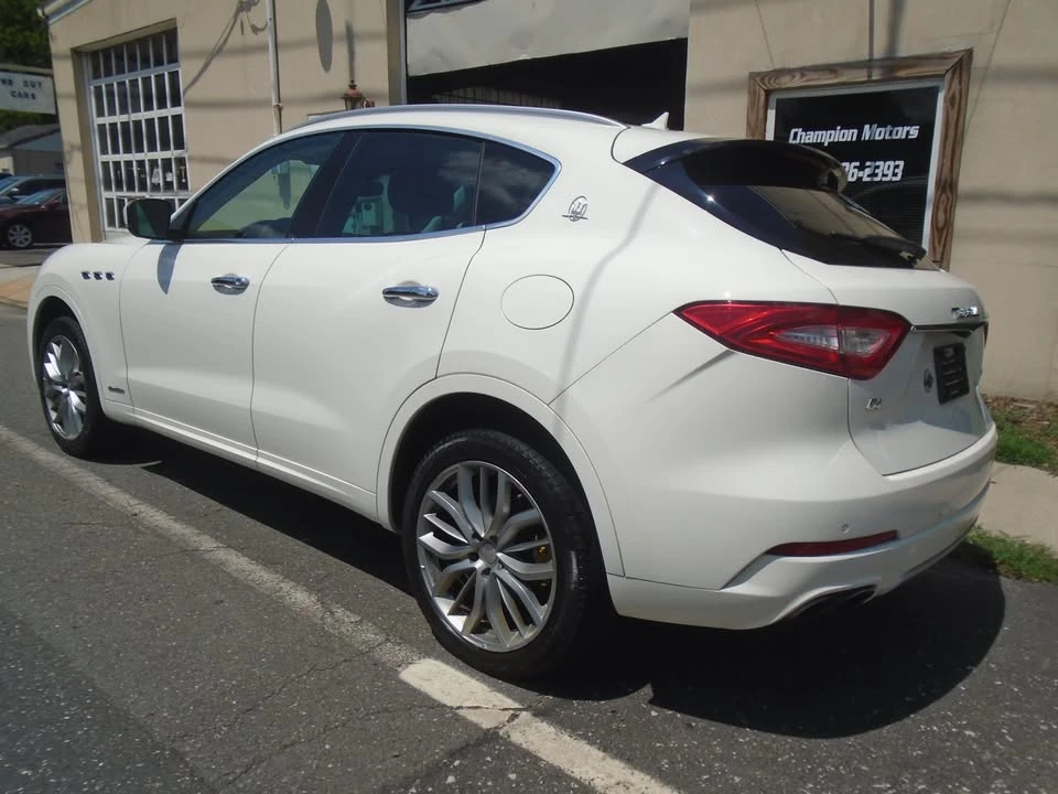 2018 Maserati Levante - Image 7 of 20