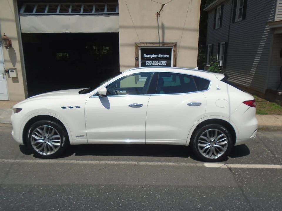 2018 Maserati Levante - Image 8 of 20