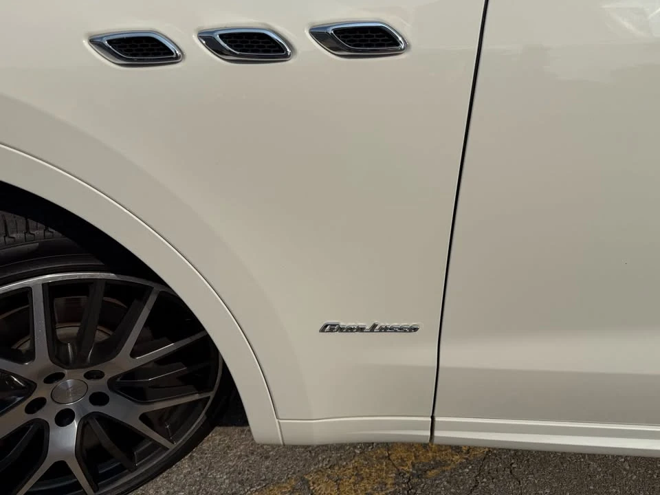 2018 Maserati Levante - Image 9 of 20