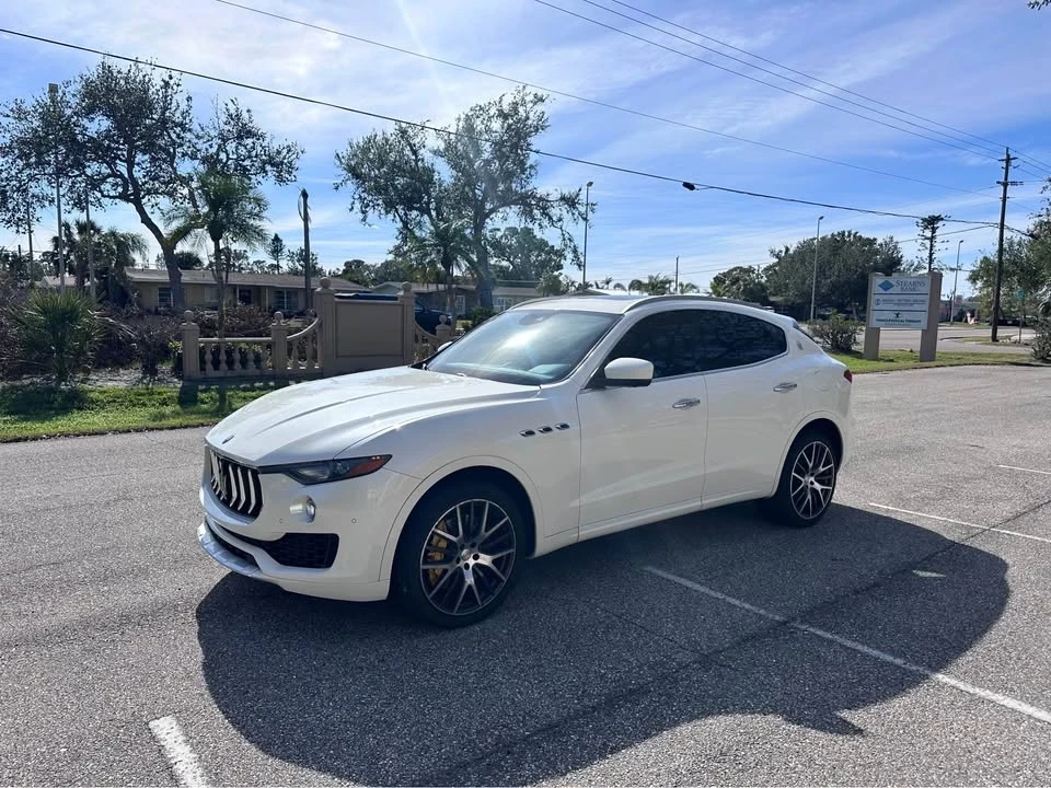 2018 Maserati Levante - Image 2 of 13