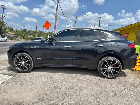 2018 Maserati Levante GranLusso Sport