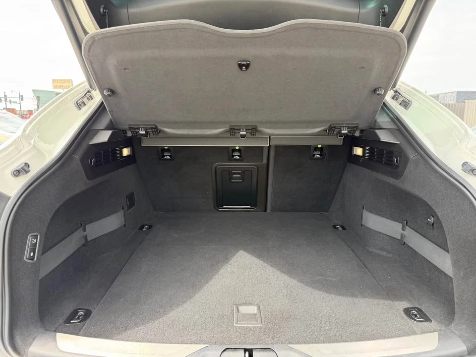 2018 Maserati Levante - Image 11 of 12