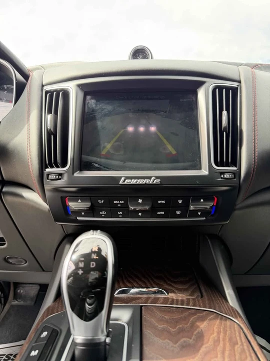2018 Maserati Levante - Image 9 of 11
