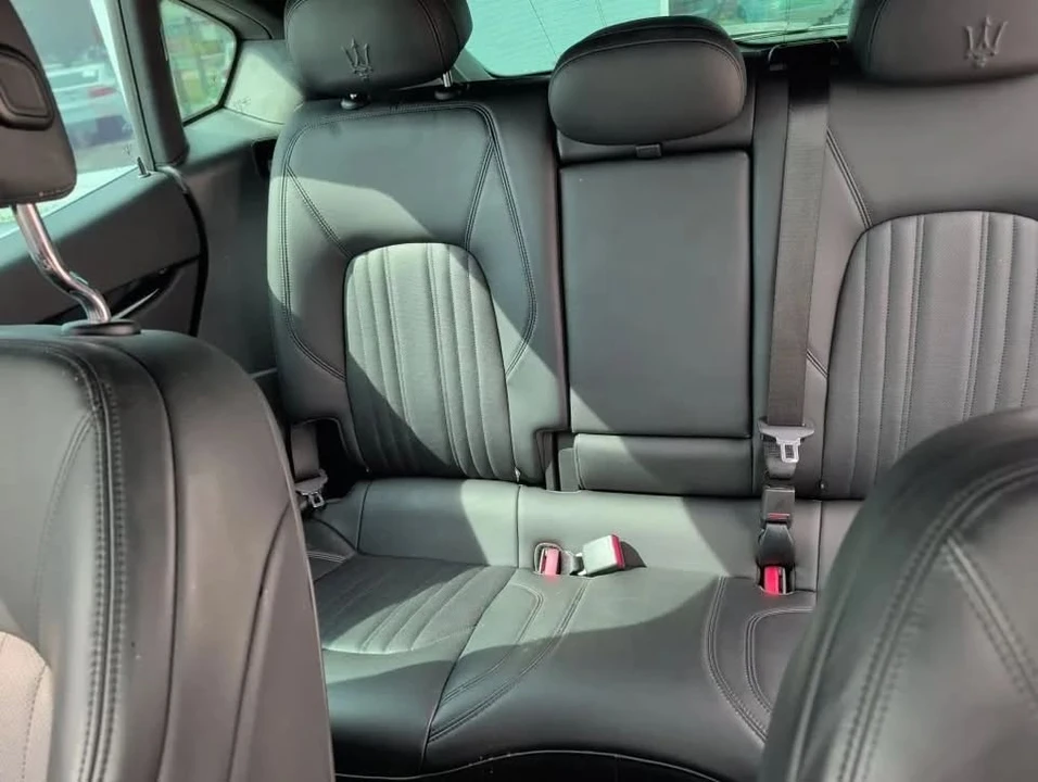 2018 Maserati Levante - Image 15 of 20