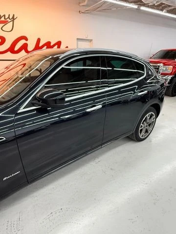 2018 Maserati Levante - Image 4 of 31
