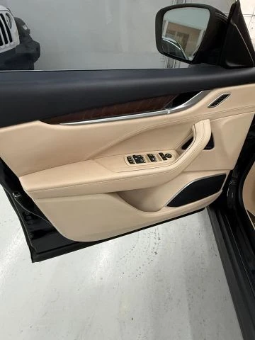 2018 Maserati Levante - Image 26 of 31