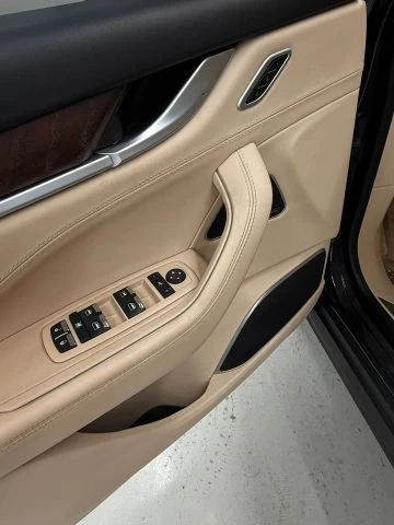 2018 Maserati Levante - Image 27 of 31