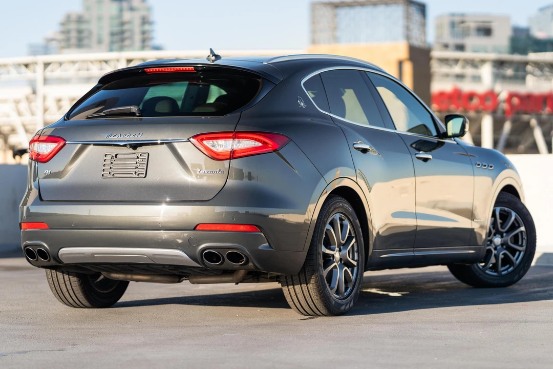 2018 Maserati Levante - Image 4 of 31