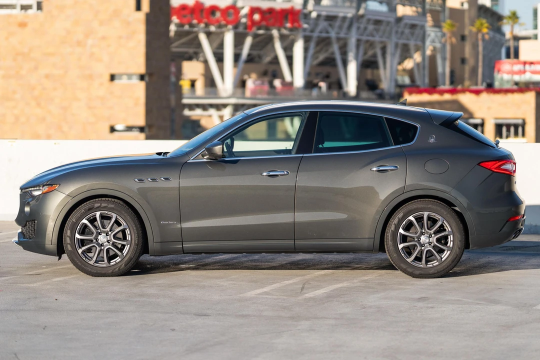 2018 Maserati Levante - Image 3 of 31