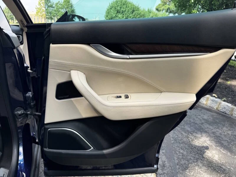 2018 Maserati Levante - Image 20 of 31