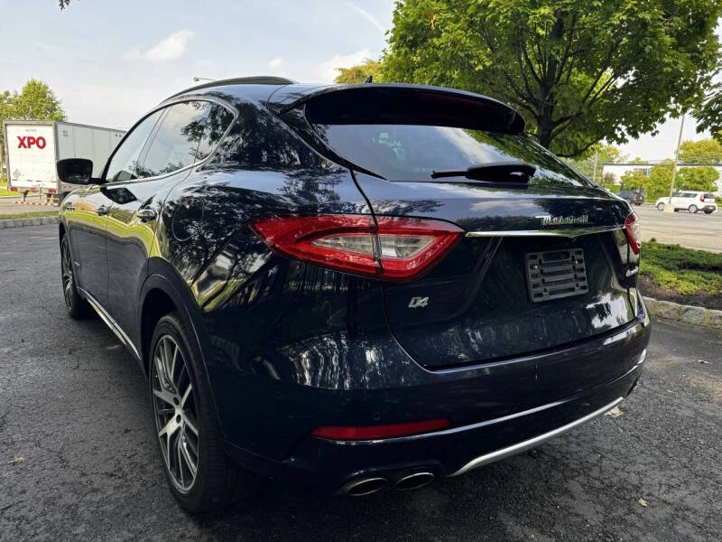 2018 Maserati Levante - Image 11 of 31