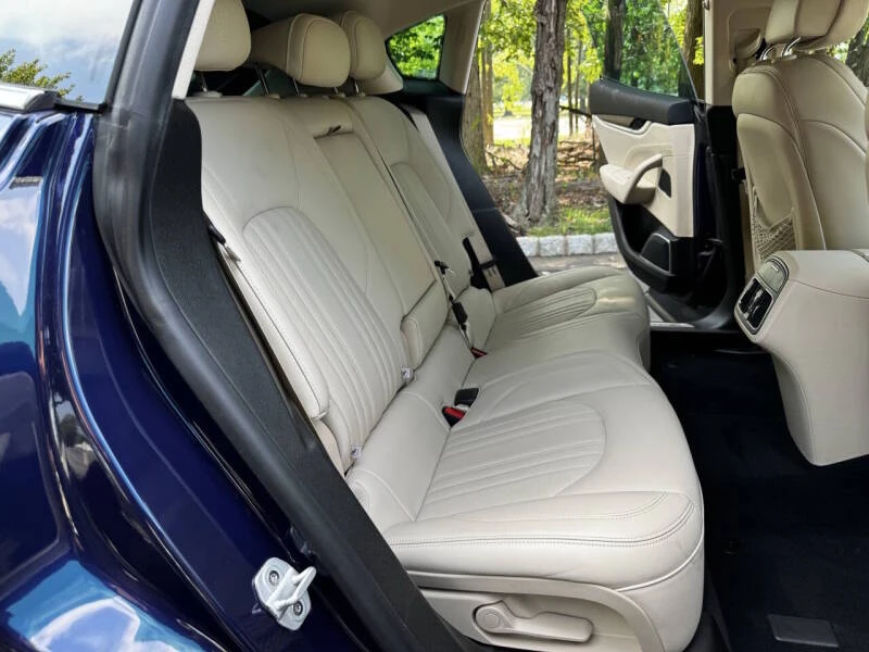 2018 Maserati Levante - Image 19 of 31