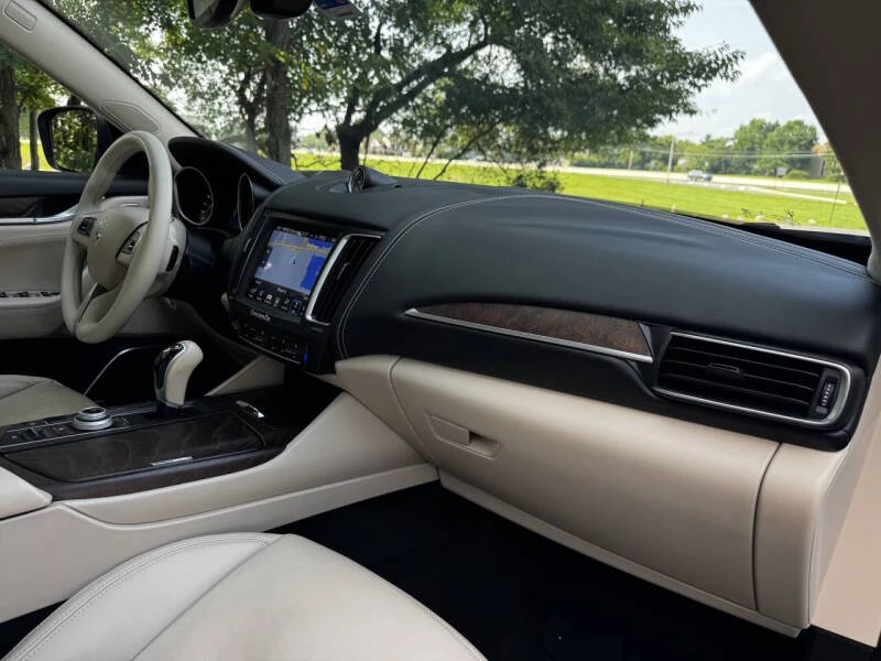 2018 Maserati Levante - Image 29 of 31