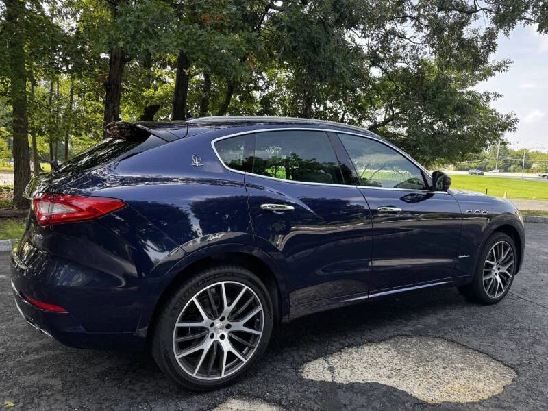 2018 Maserati Levante - Image 7 of 31