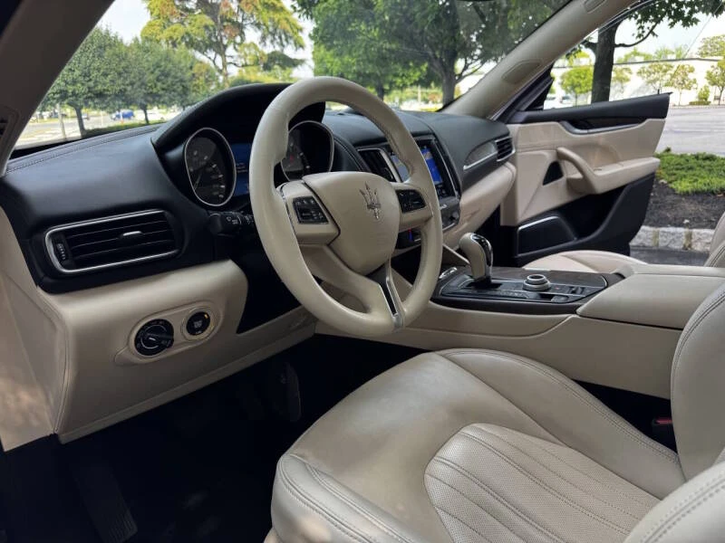 2018 Maserati Levante - Image 24 of 31